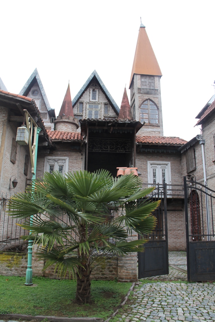 Foto: Campanópolis - González Catán (Buenos Aires), Argentina