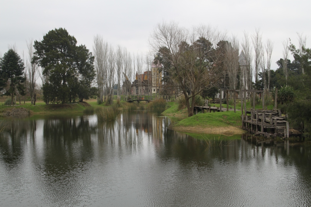 Foto: Campanópolis - González Catán (Buenos Aires), Argentina