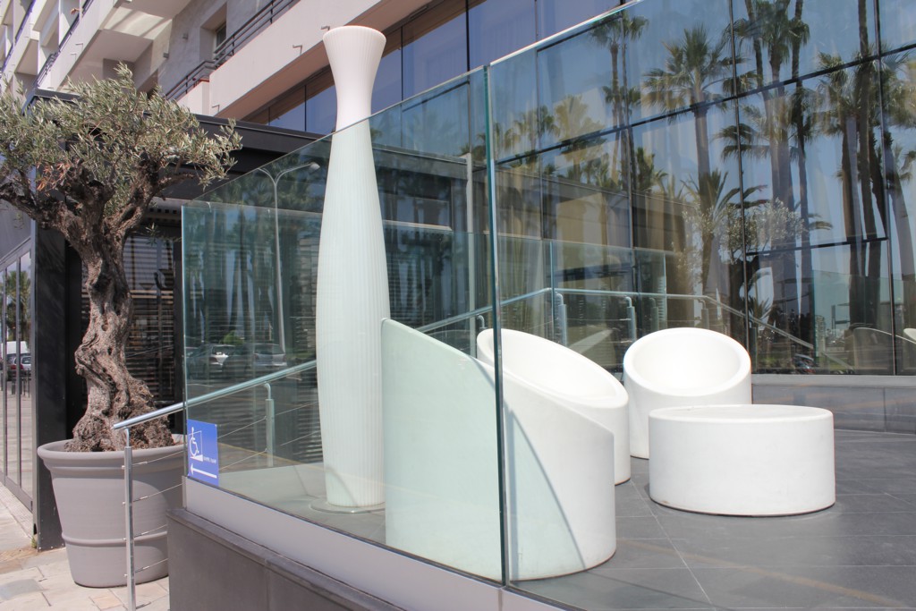 Foto: Entrada de un hotel - Cannes, Francia