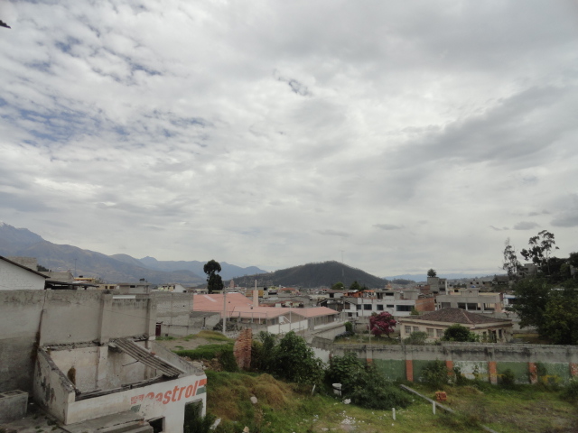 Foto: Entrando a la ciudad - Otavalo (Imbabura), Ecuador
