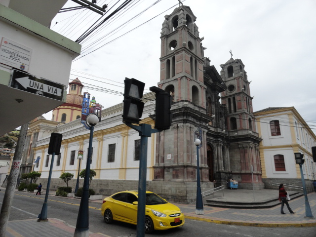 Foto: La ciudad - Otavalo (Imbabura), Ecuador