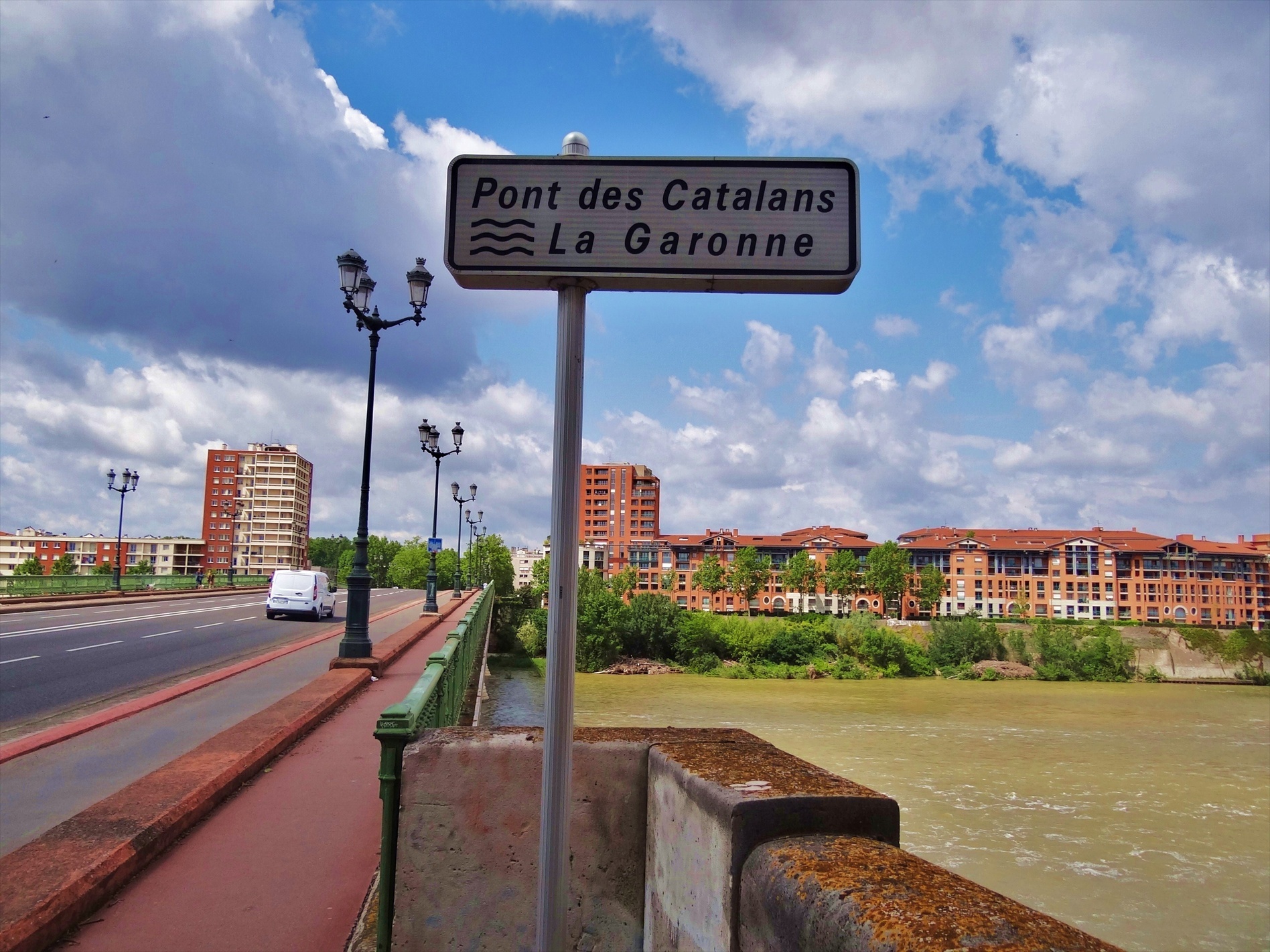 Foto: Pont des Catalans - Toulouse (Midi-Pyrénées), Francia