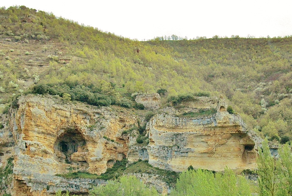 Foto de Cascada de la Fuentona en Tubilla del Agua, Burgos
