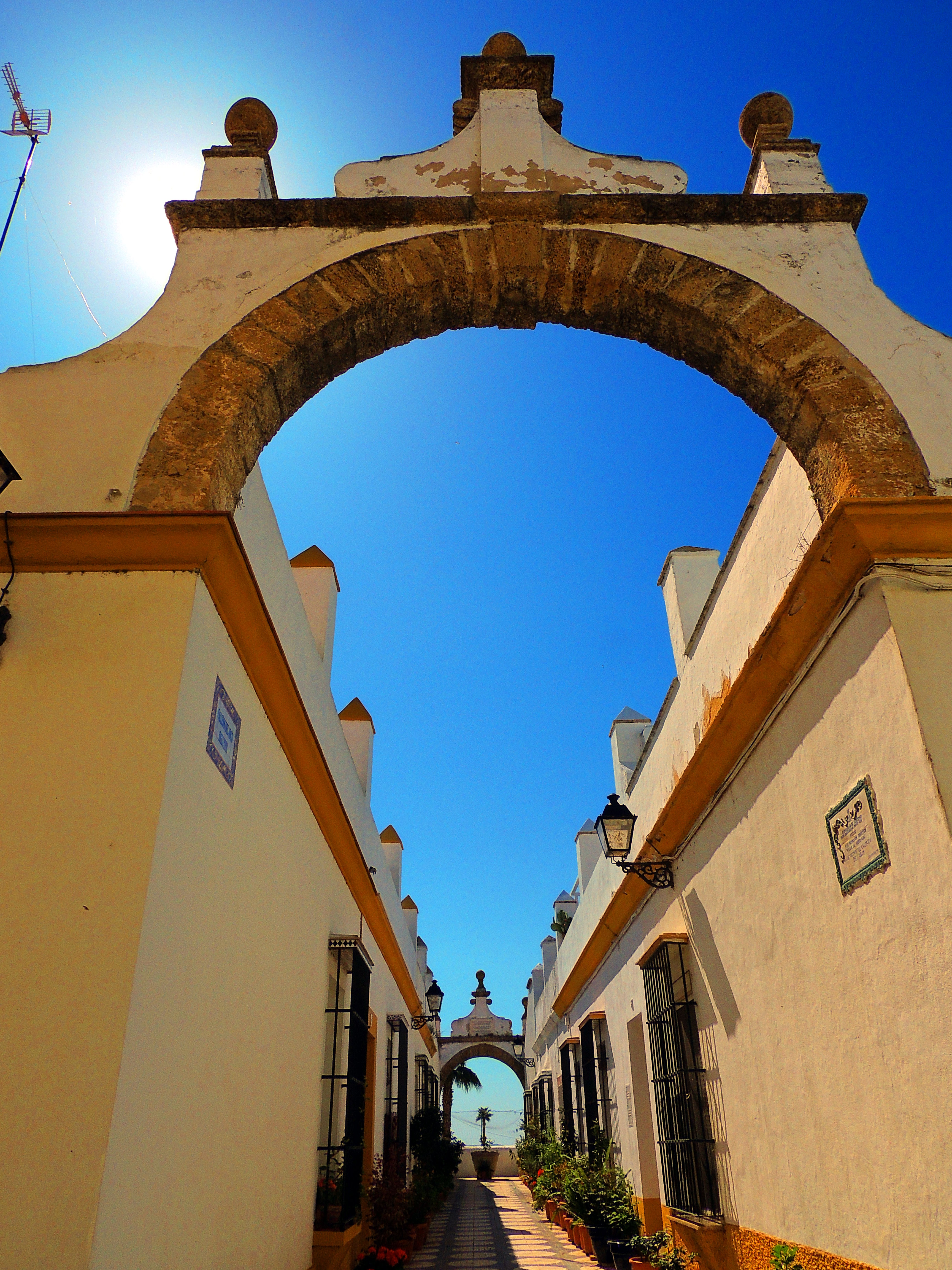 Foto: Callejón del Arco - Puerto Real (Cádiz), España