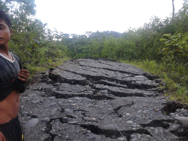 Foto: Hundimiento - Simòn Bolìvar (Peaz) (Pastaza), Ecuador