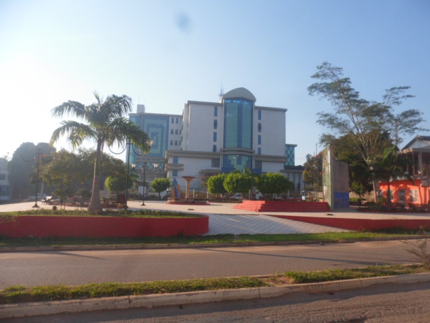 Foto: Edf. Corte Superior de Justicia - Cobija (Pando), Bolivia