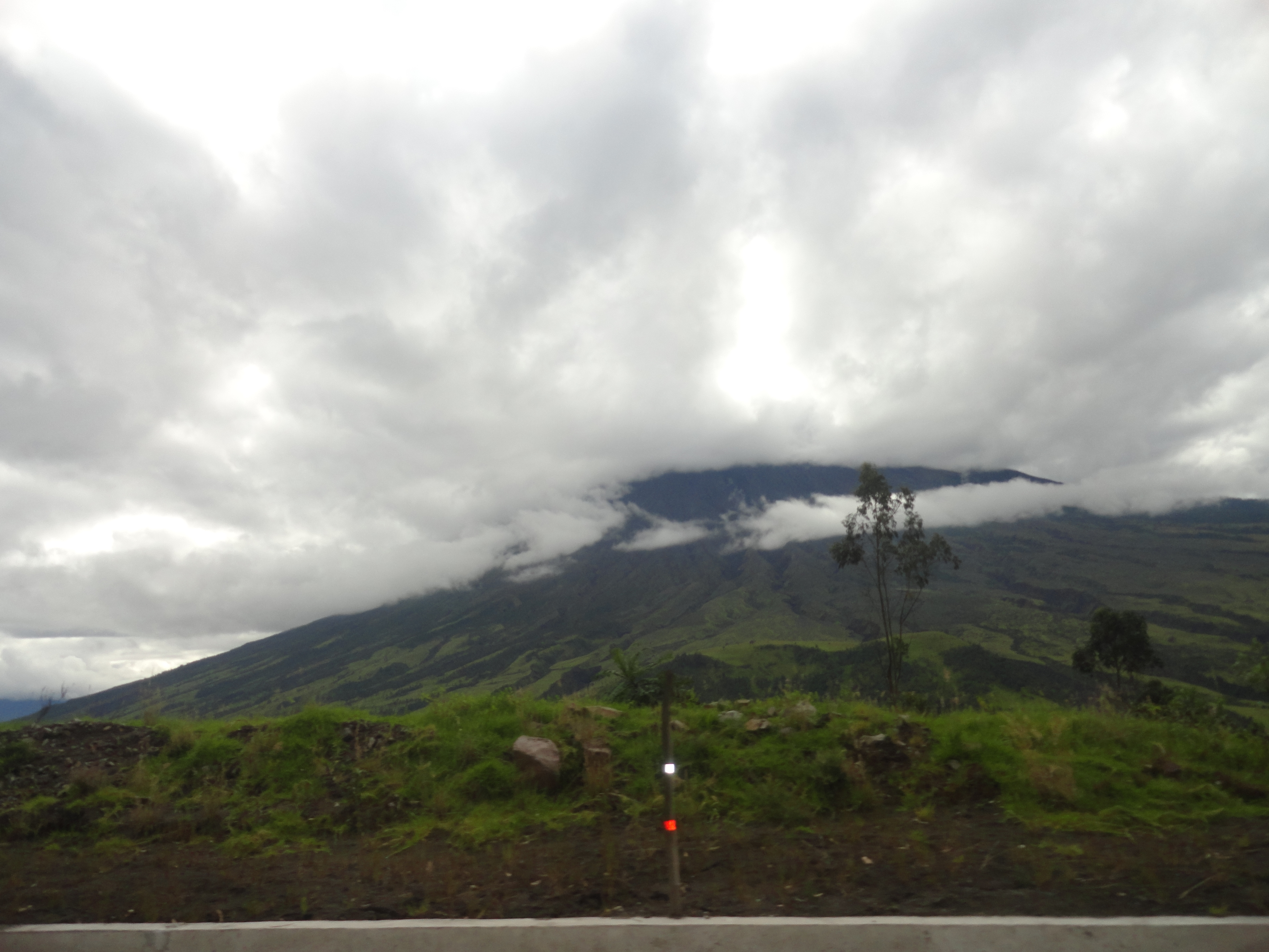 Foto: Carretera - Pelileo (Tungurahua), Ecuador