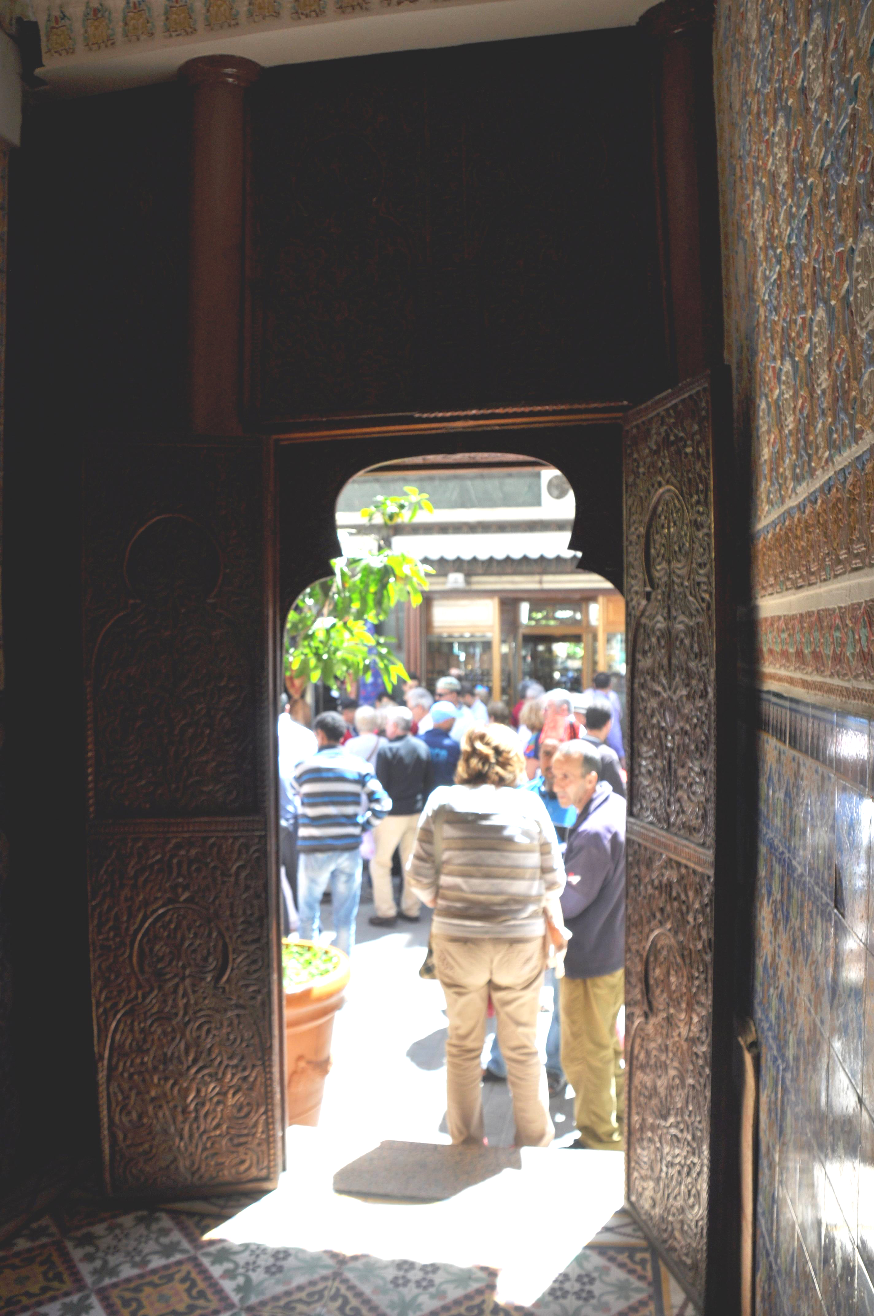 Foto: Puertas de madera labradas - Tanger (Tanger-Tétouan), Marruecos