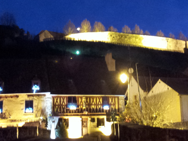 Foto de Semur En Auxoois, Francia