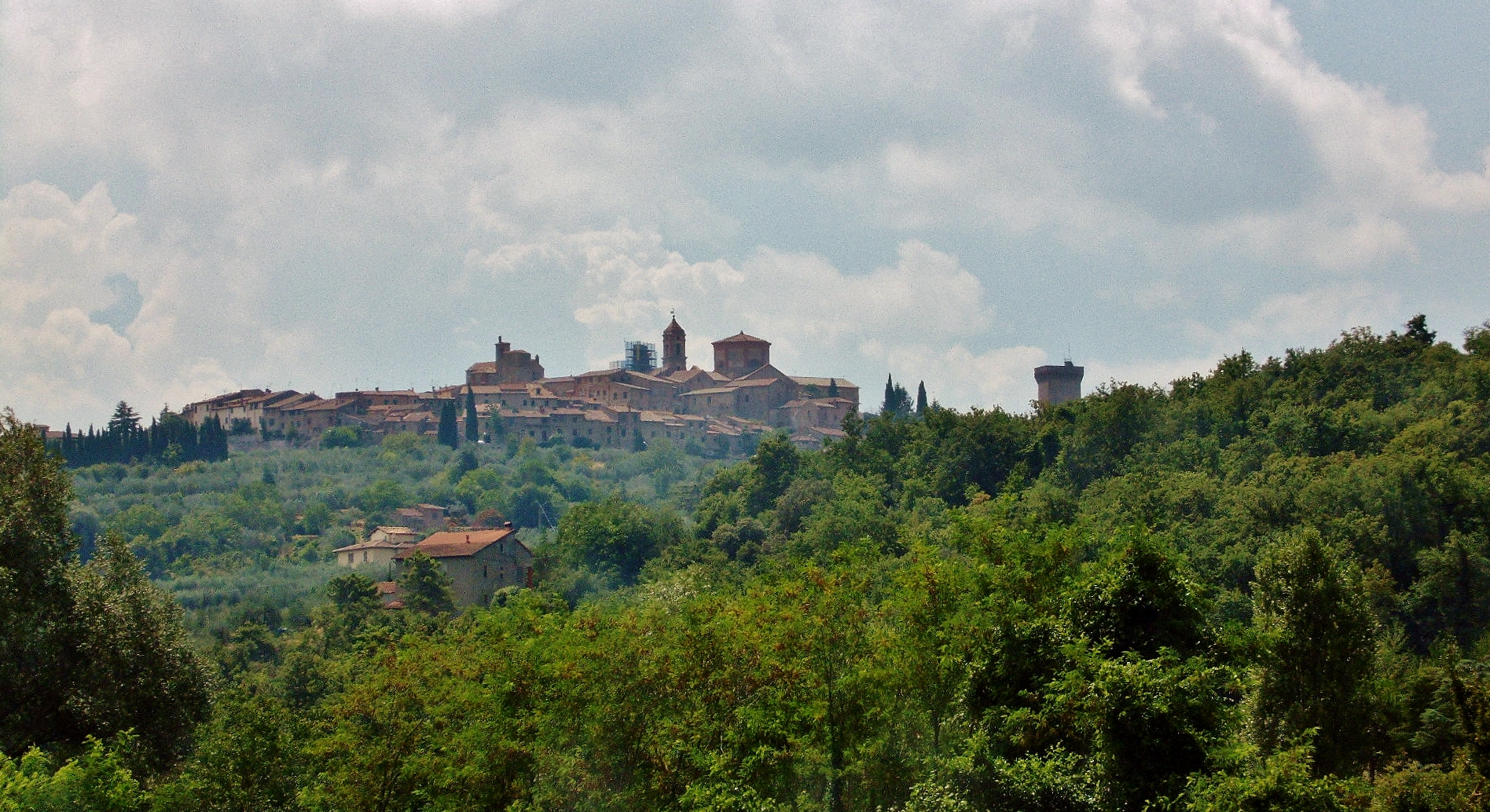 Foto: Vista del pueblo - Lucignano (Tuscany), Italia