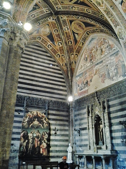 Foto: Baptisterio - Siena (Tuscany), Italia