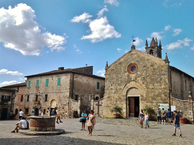 Foto: Recinto amurallado - Monteriggioni (Tuscany), Italia