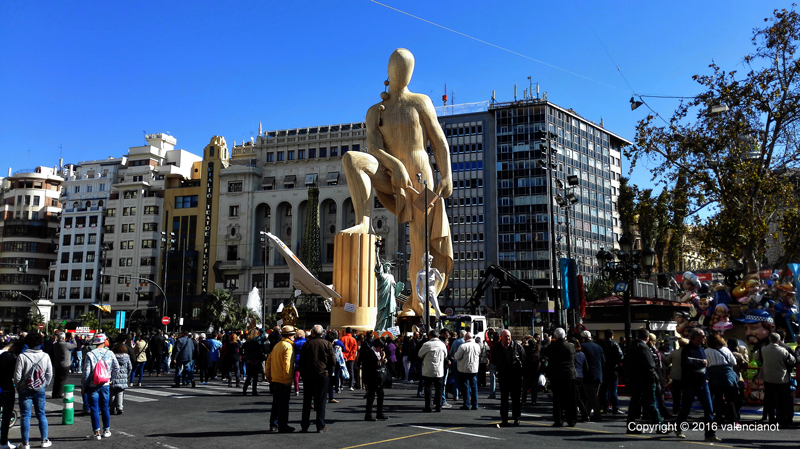 Foto: Falla del Ayuntamiento - València (Comunidad Valenciana), España