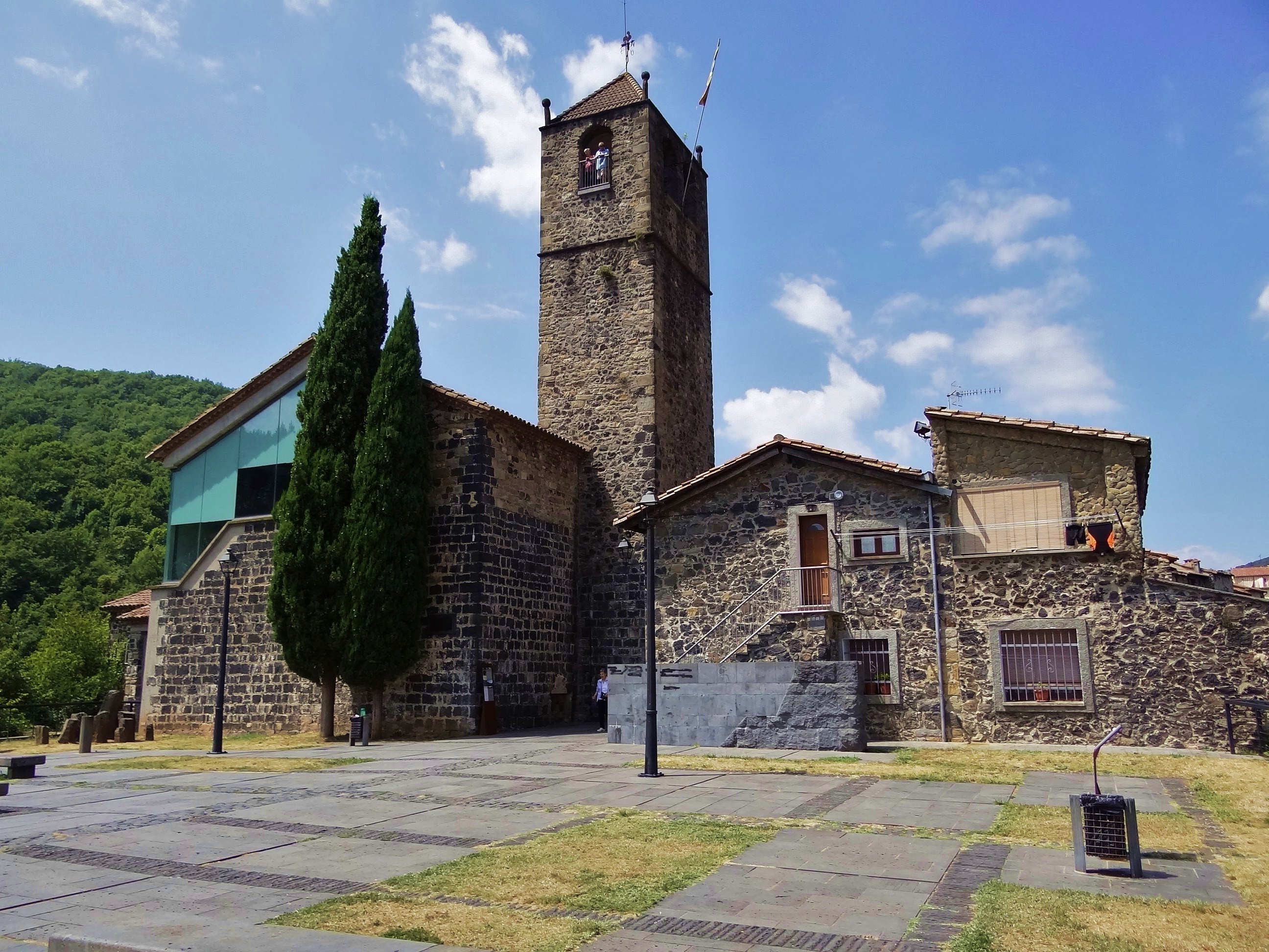 Foto: Església Vella de Sant Salvador - Castellfollit de la Roca (Girona), España
