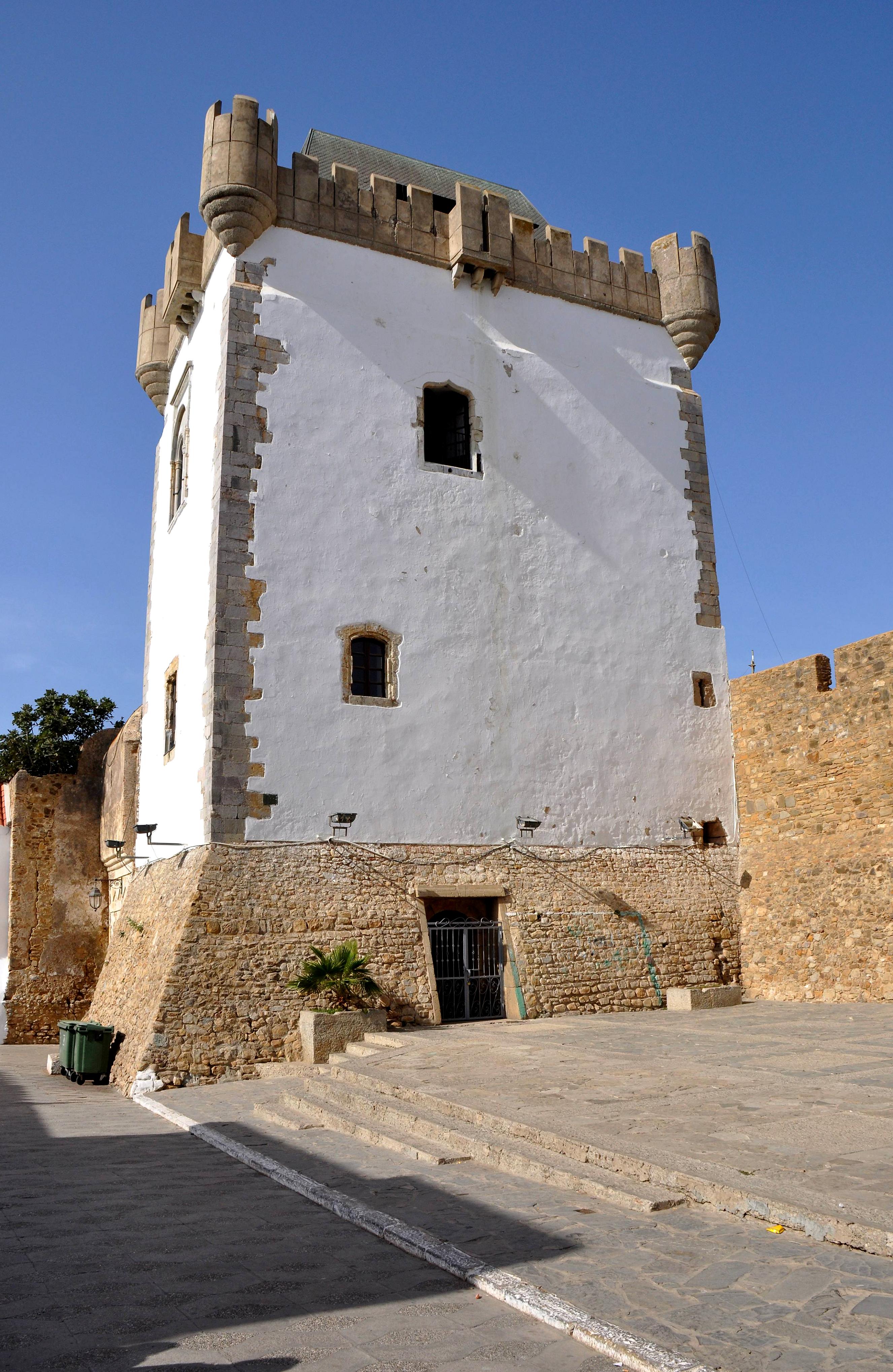 Foto: Torre de la muralla - Larache (Tanger-Tétouan), Marruecos