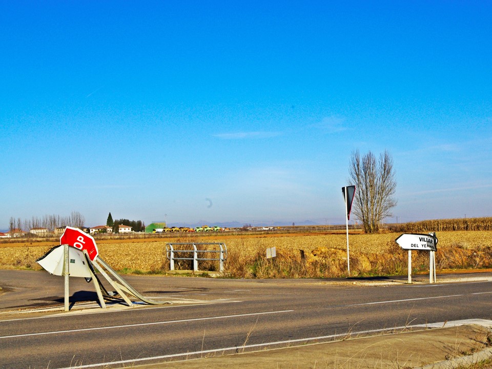 Foto: ¿ a Villar del Yermo? - Villar Del Yermo (León), España