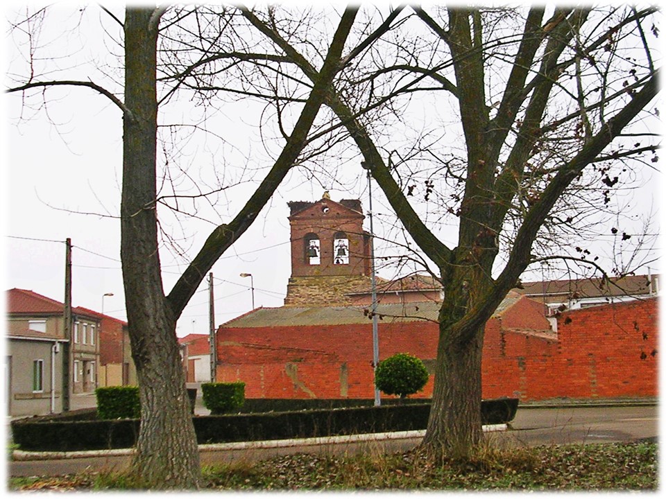 Foto: Desde el campo de futbol - Villar Del Yermo (León), España