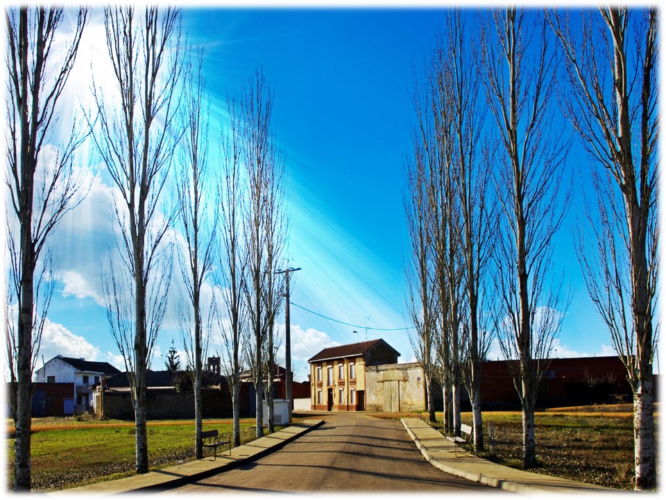 Foto: Desde la puerta del Cementerio - Villar Del Yermo (León), España