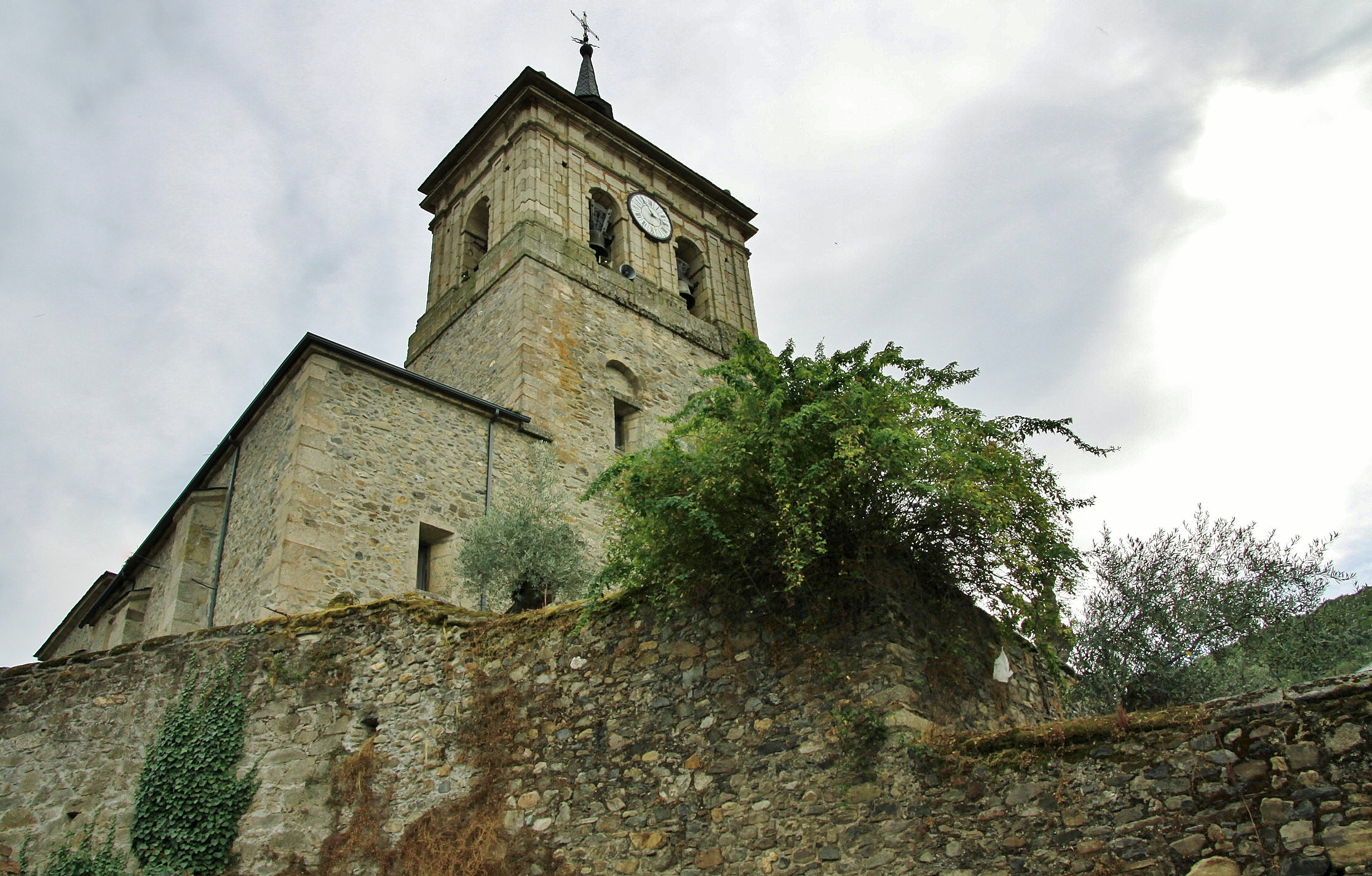 Foto: Iglesia - Molinaseca (León), España