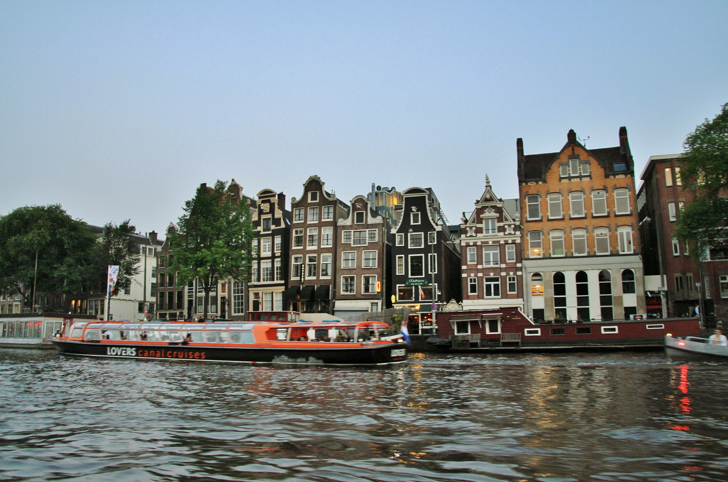 Foto: Navegando por los canales - Amsterdam (North Holland), Países Bajos