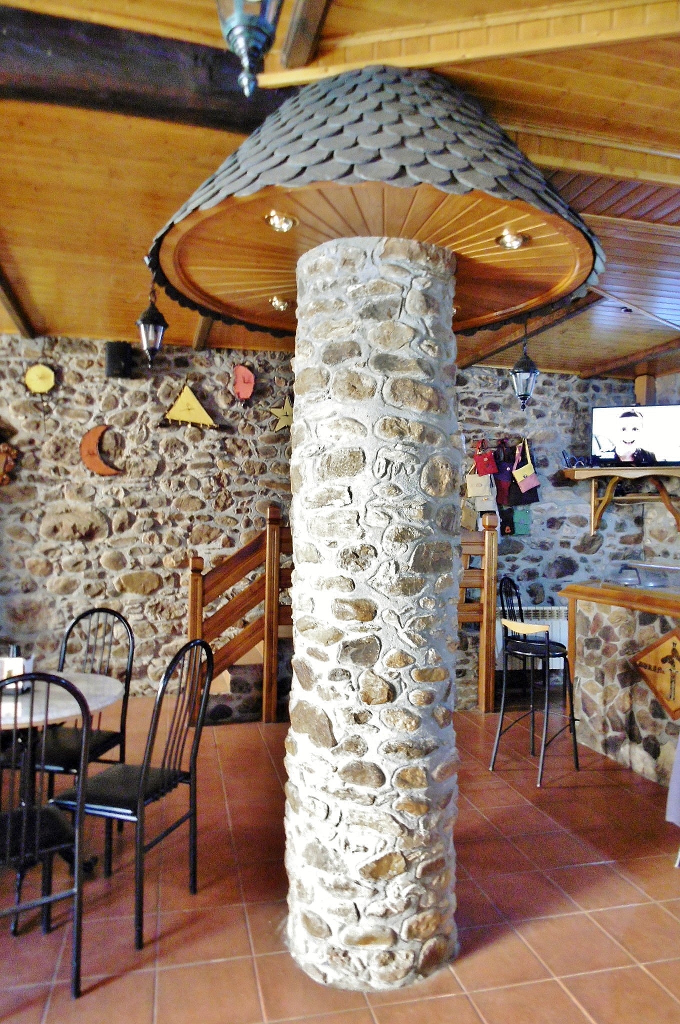 Foto: Interior de un bar - Las Médulas (León), España
