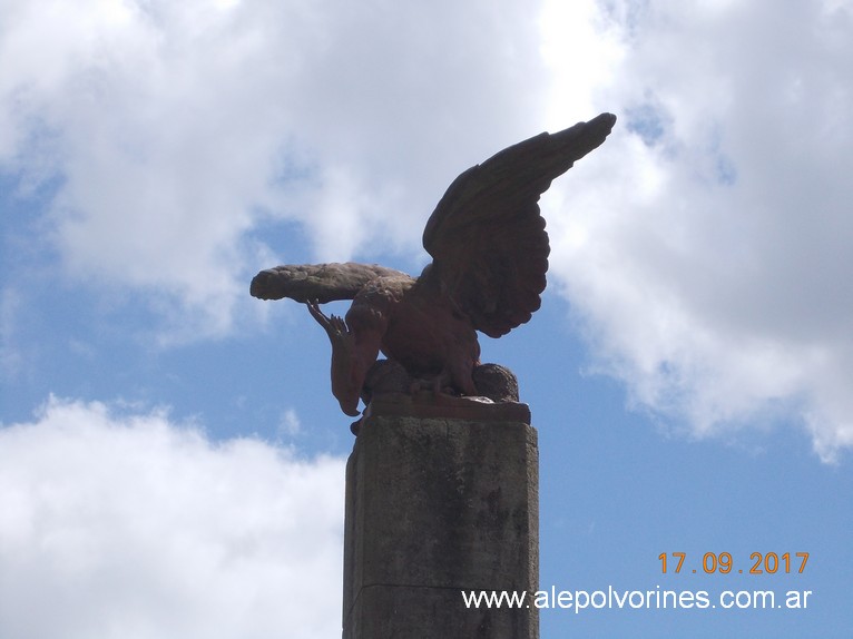 Foto: Monumento - Aldea Asuncion (Entre Ríos), Argentina