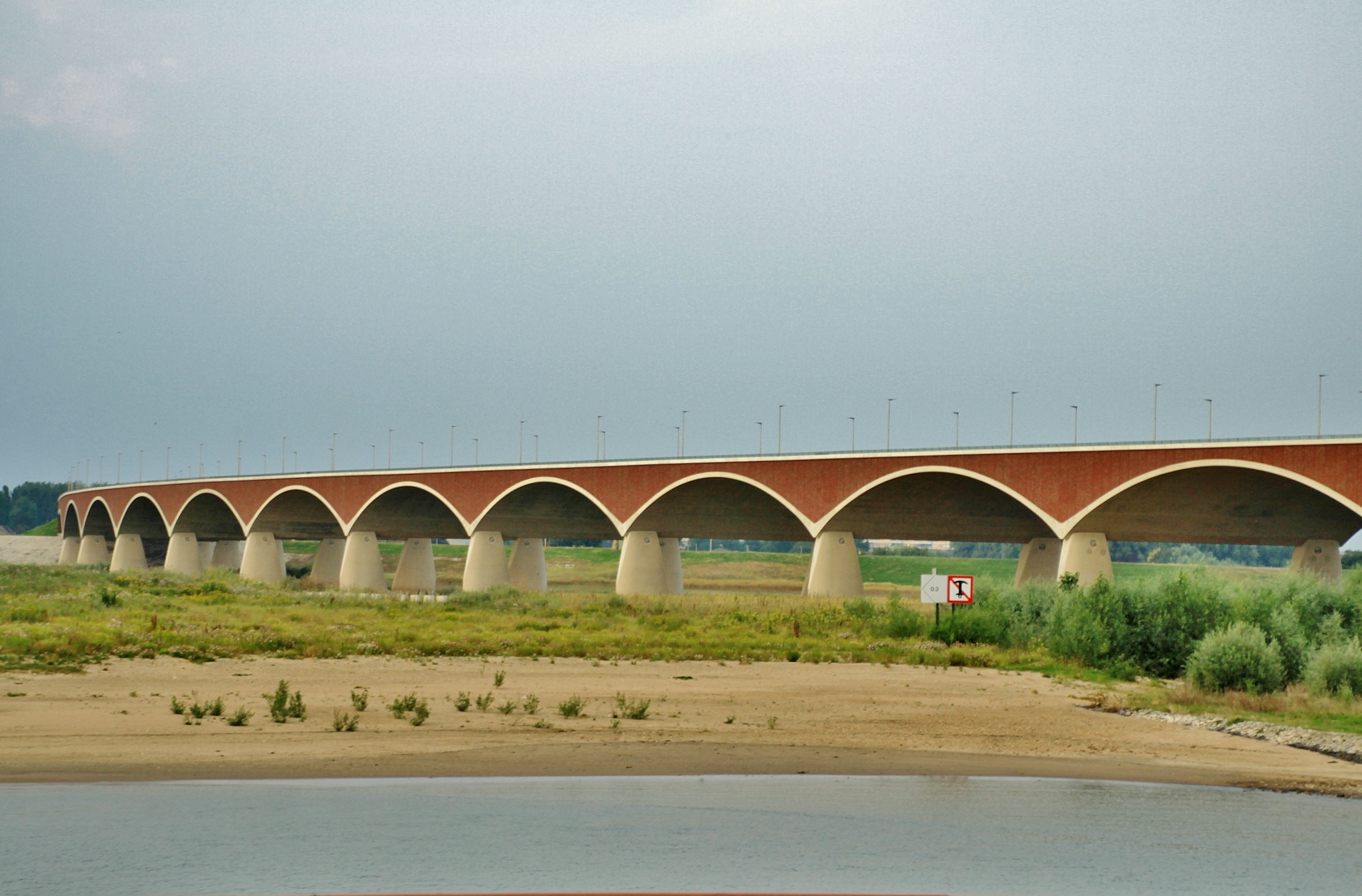 Foto: Puente sobre el río Waal - Nijmegen (Nimega) (Gelderland), Países Bajos