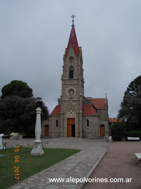 Foto: Iglesia de Tornquist - Tornquist (Buenos Aires), Argentina