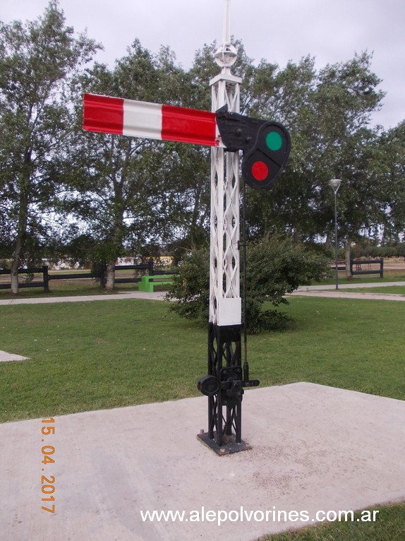Foto: Plaza Obreros del Riel - Ciudad de Saavedra (Buenos Aires), Argentina