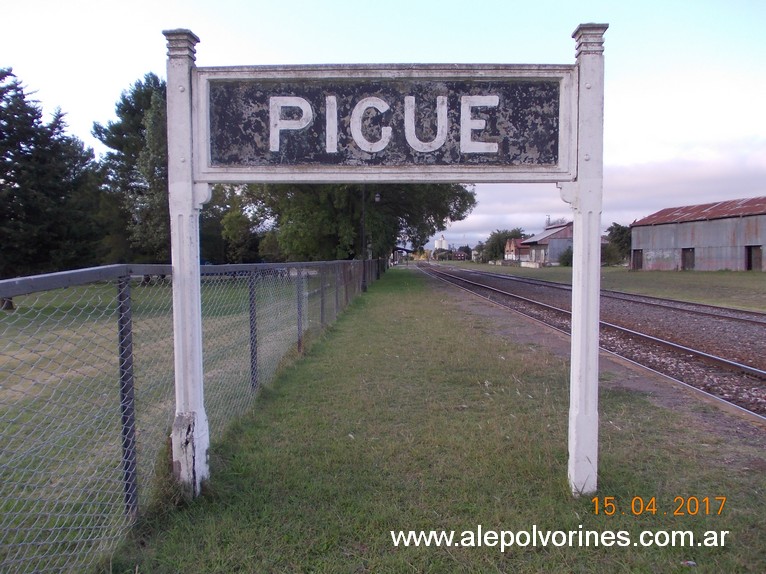 Foto: Estacion Pigüe - Pigue (Buenos Aires), Argentina