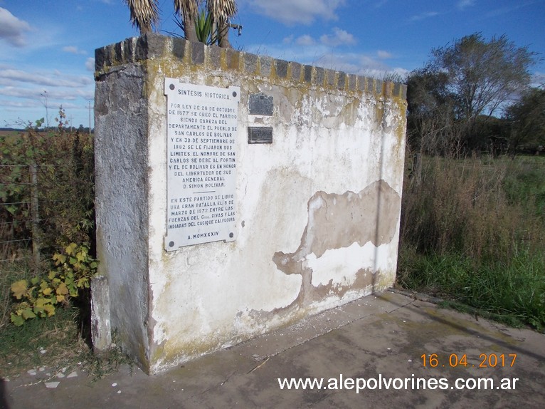 Foto: Homenaje Caidos en la Batalla de San Carlos - Mariano Unzue (Buenos Aires), Argentina