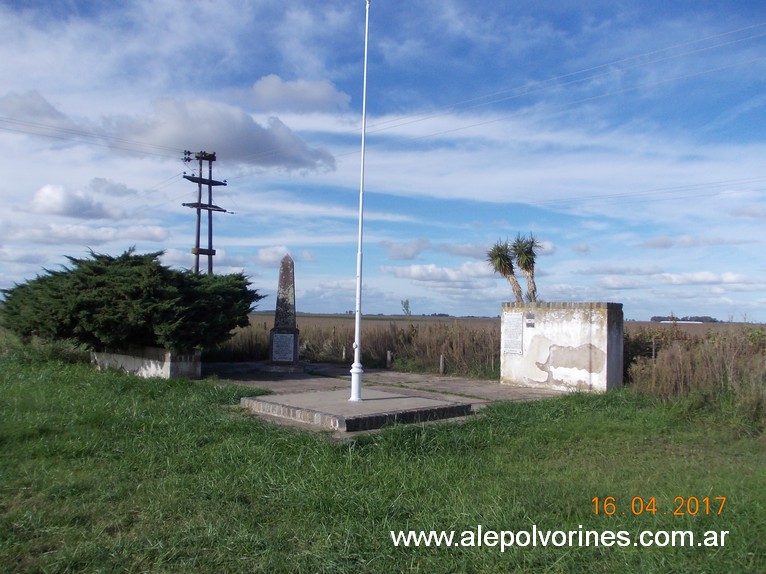 Foto: Homenaje Caidos en la Batalla de San Carlos - Mariano Unzue (Buenos Aires), Argentina