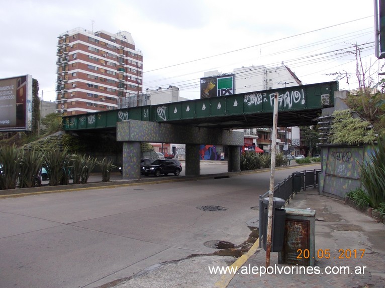 Foto: Puente FCBAR sobre Av de los Incas - Belgrano (Buenos Aires), Argentina