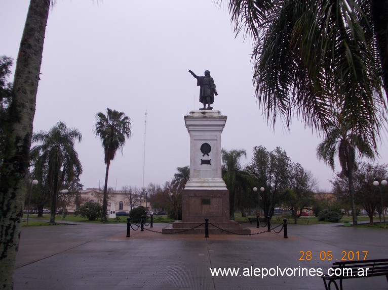 Foto: Plaza Colon - Monte Caseros (Corrientes), Argentina