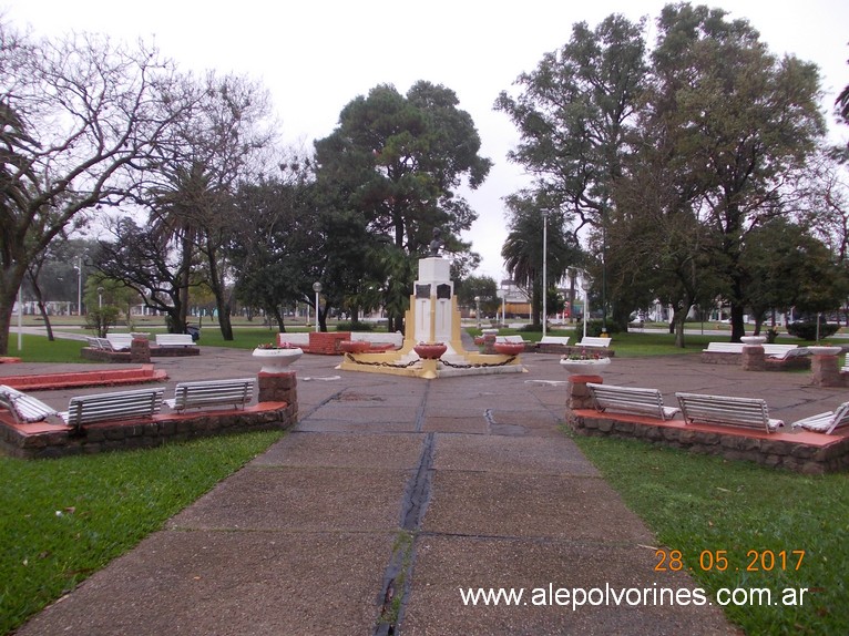 Foto: Plaza 25 de Mayo - San Salvador (Entre Ríos), Argentina