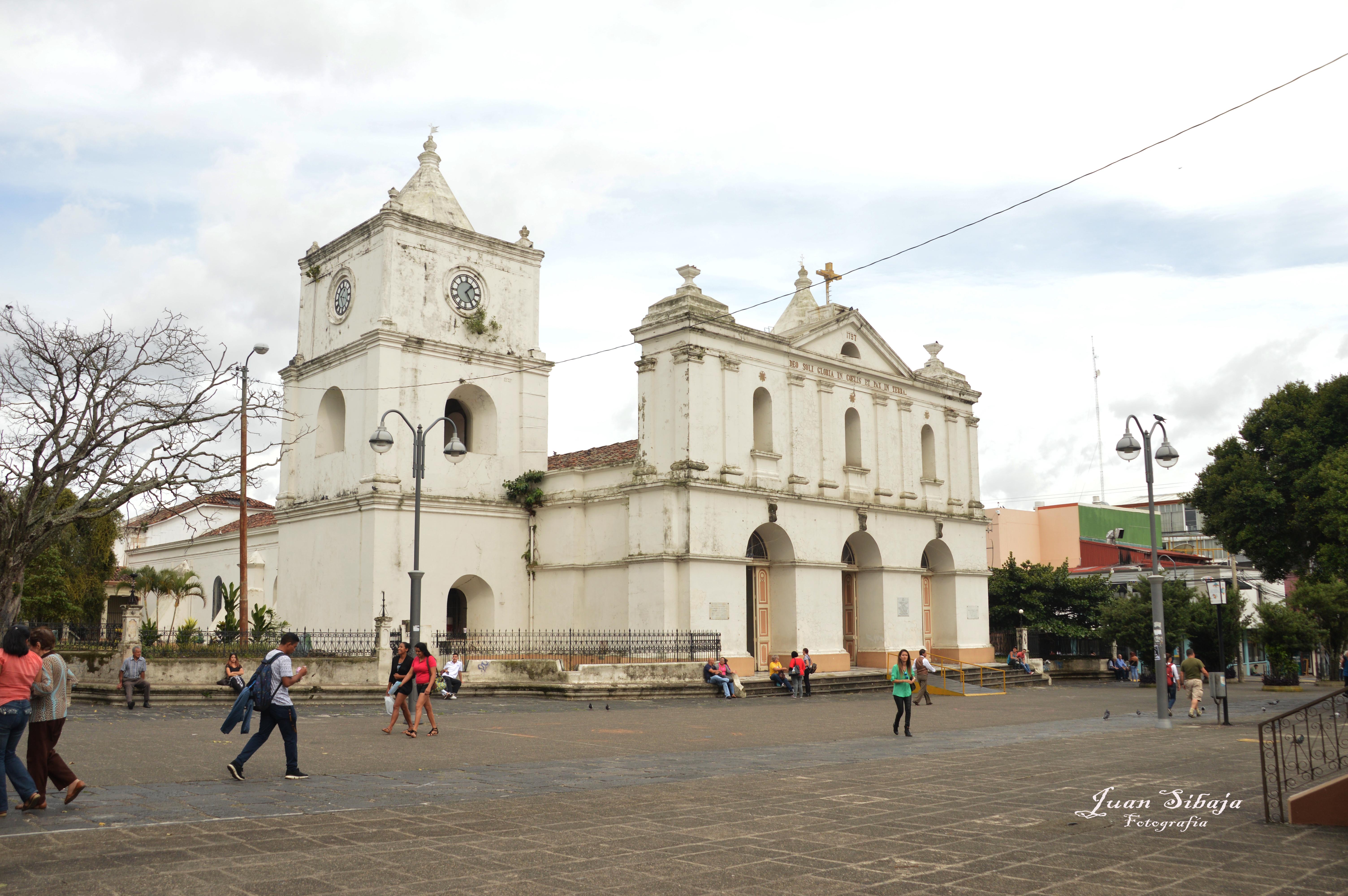 Foto: Iglesia la Inmaculada - Alajuela (Heredia), Costa Rica