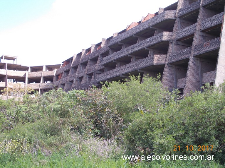 Foto: Edificio Abandonado - Sarandi (Buenos Aires), Argentina