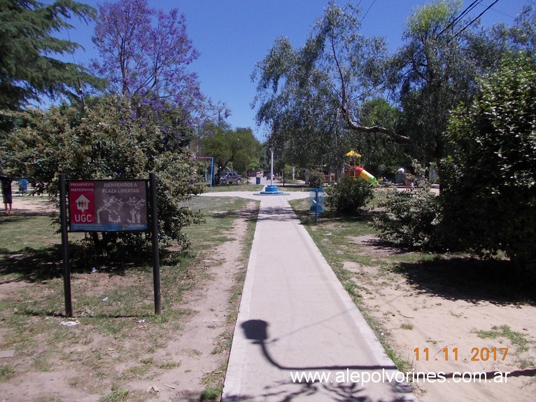 Foto: Plaza Libertad - Maquinista Savio (Buenos Aires), Argentina
