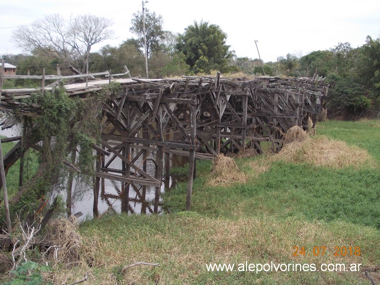 Foto: Puente madera Vedia - General Vedia (Chaco), Argentina