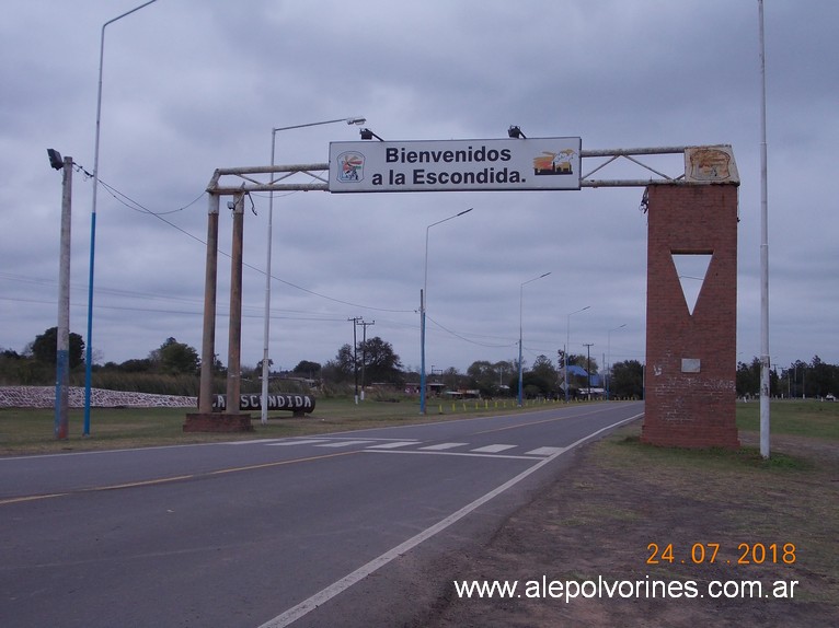 Foto: Acceso a La Escondida - La Escondida (Chaco), Argentina