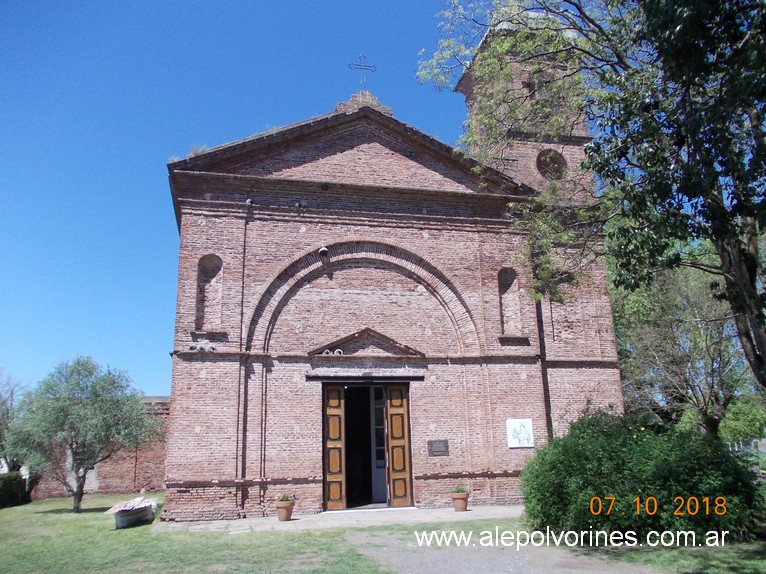 Foto: Iglesia de Azcuenaga - Azcuenaga (Buenos Aires), Argentina