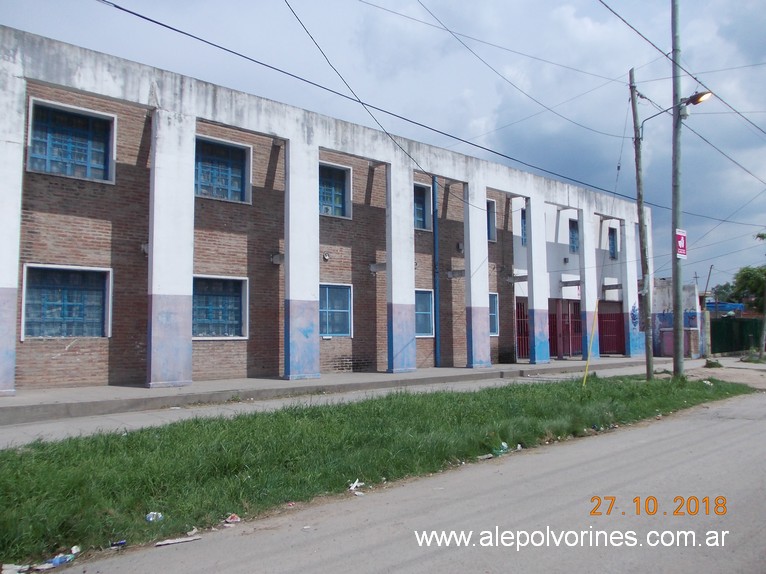 Foto: Escuela en Maquinista Savio - Maquinista Savio (Buenos Aires), Argentina