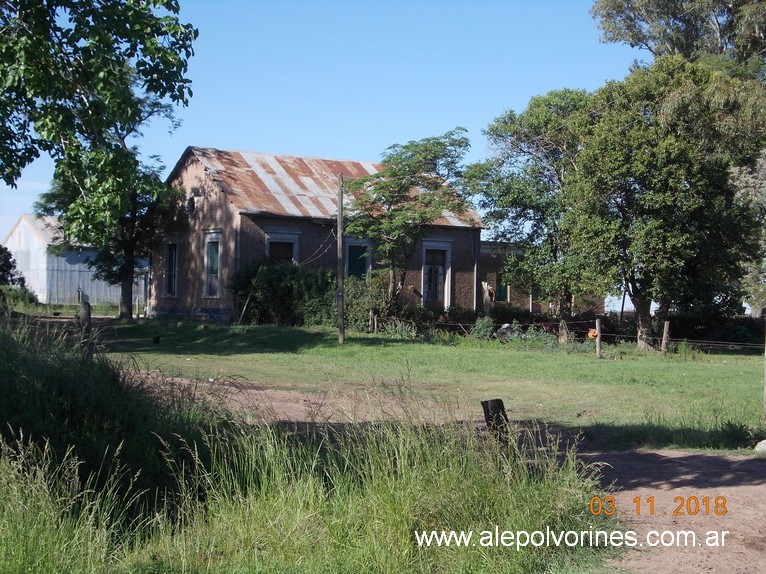Foto: Estacion Triunvirato - Triunvirato (Buenos Aires), Argentina