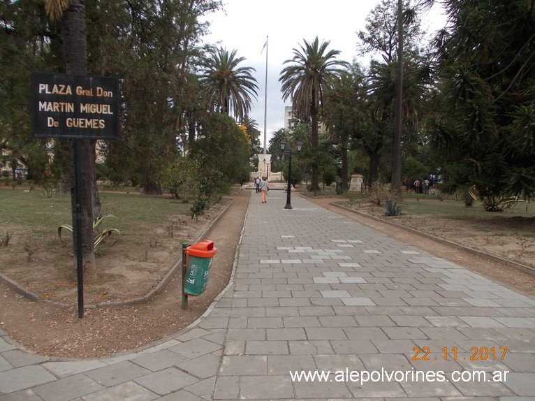 Foto: Plaza Guemes - Salta, Argentina