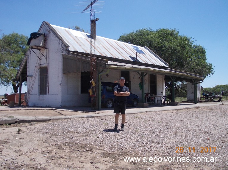 Foto: Estacion Tres Pozos - Los Juries (Santiago del Estero), Argentina