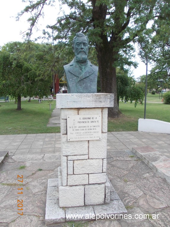 Foto: Busto Coronel Dominguez - Santa Clara De La Buena Vista (Santa Fe), Argentina