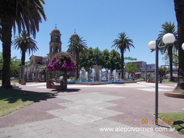 Foto: Plaza Constitucion - Dolores (Soriano), Uruguay
