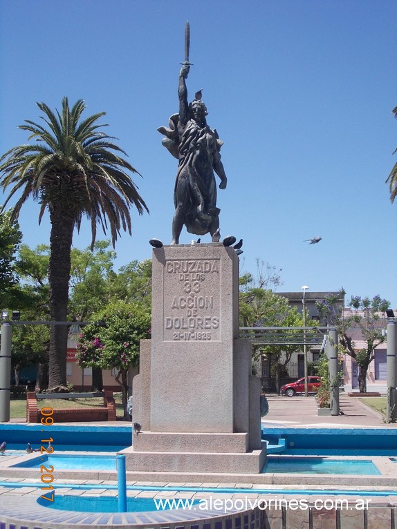 Foto: Plaza Independencia - Dolores (Soriano), Uruguay
