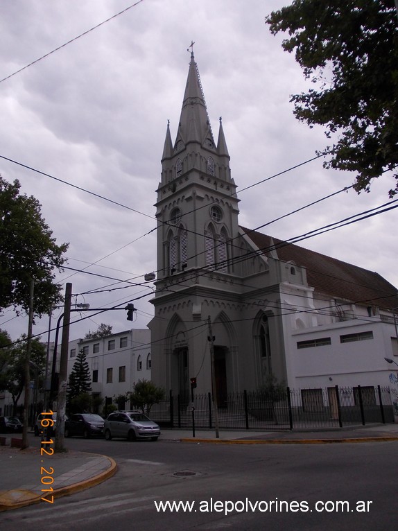 Foto: Iglesia NS de la Merced - Villa Ballester (Buenos Aires), Argentina