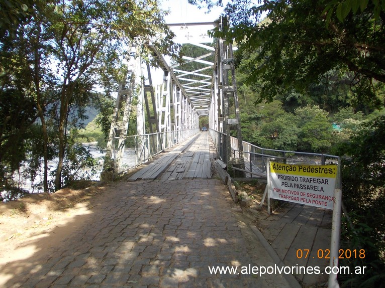Foto: Puente sobre rio Itajai - Lontras (Santa Catarina), Brasil
